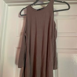 Cold shoulder top